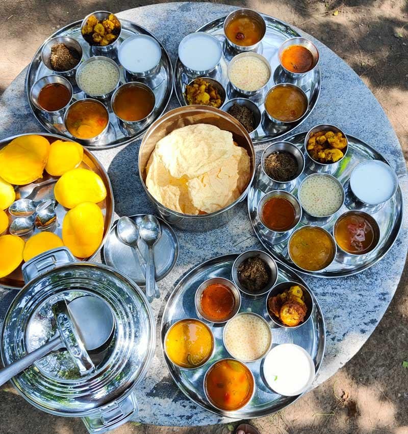 Farm-to-Table-Dining-Experience