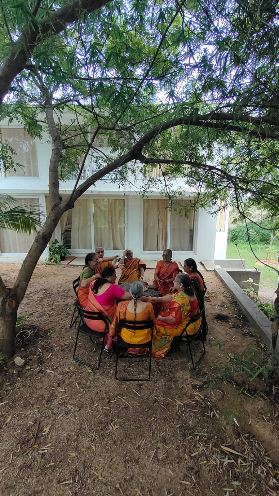 ladies get together at vaksana farmhouse4